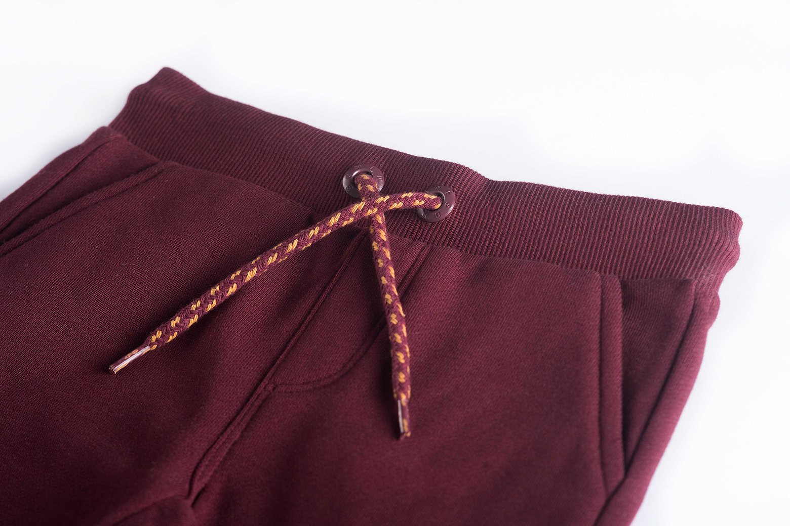 Detailstof Someone jogger bordeaux – katoen-polyester mix