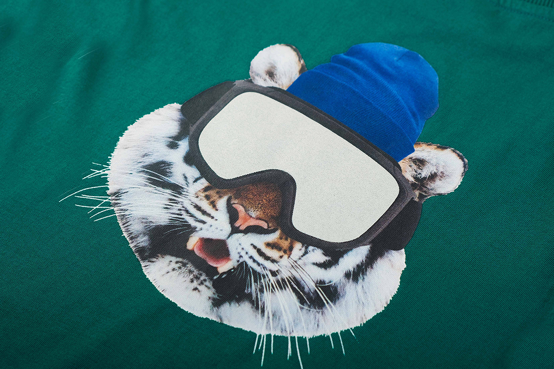 "Stof- en zoomdetail Someone ELLIOT-SB-03-G – katoenen trui groen"