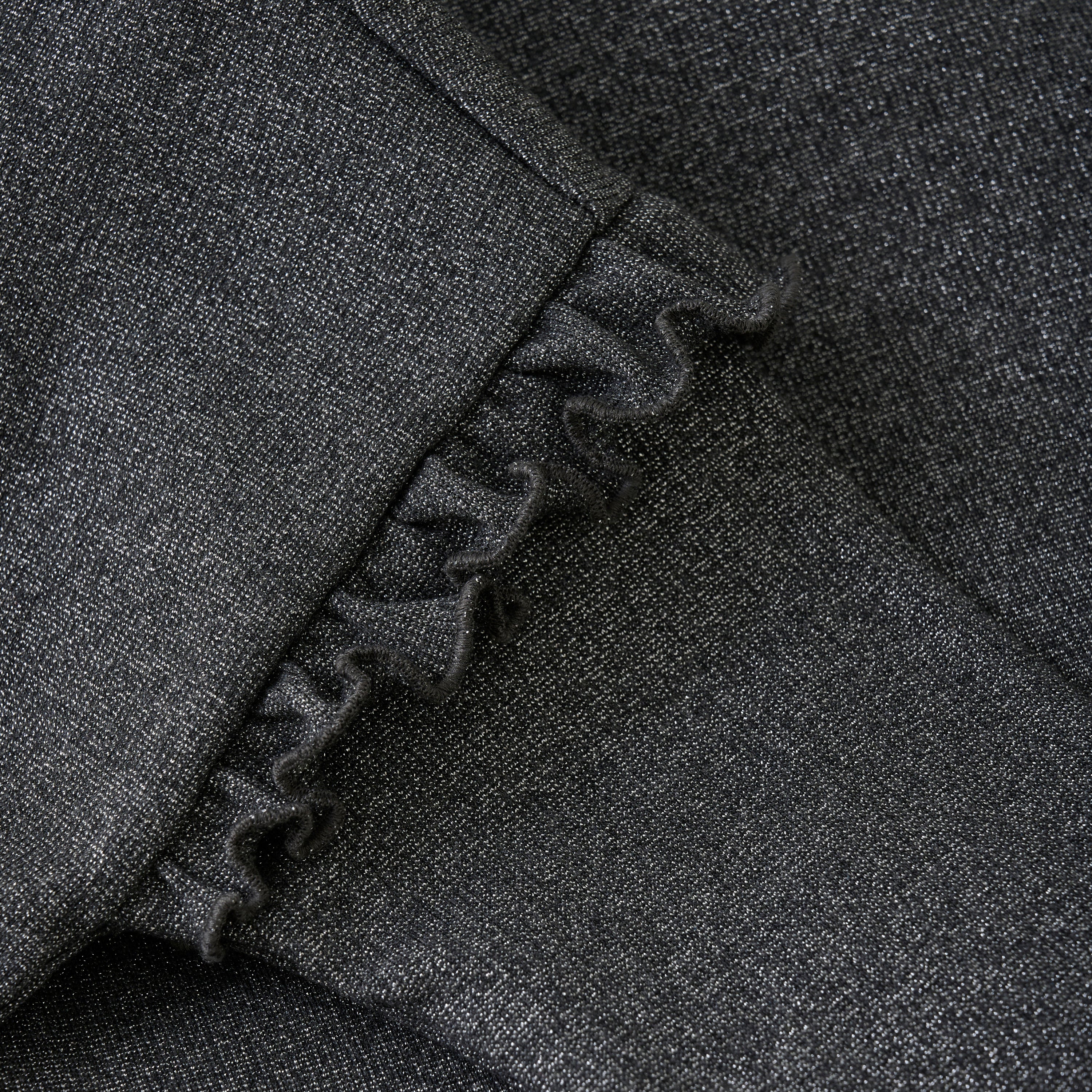 DAILY7 T-Shirt Longsleeve Ruffle - Phantom detail