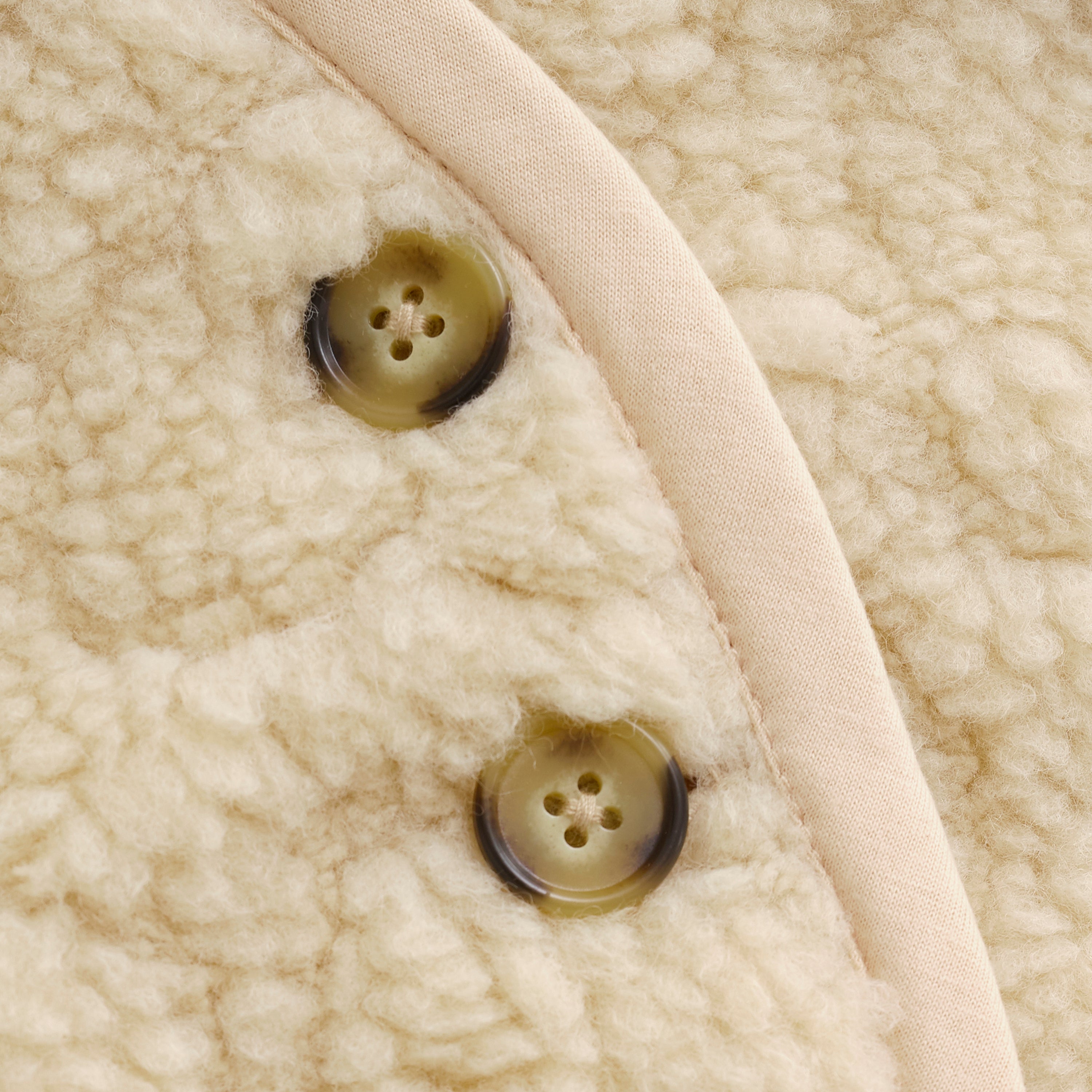 DAILY7 Teddy Gilet - Sandshell detail