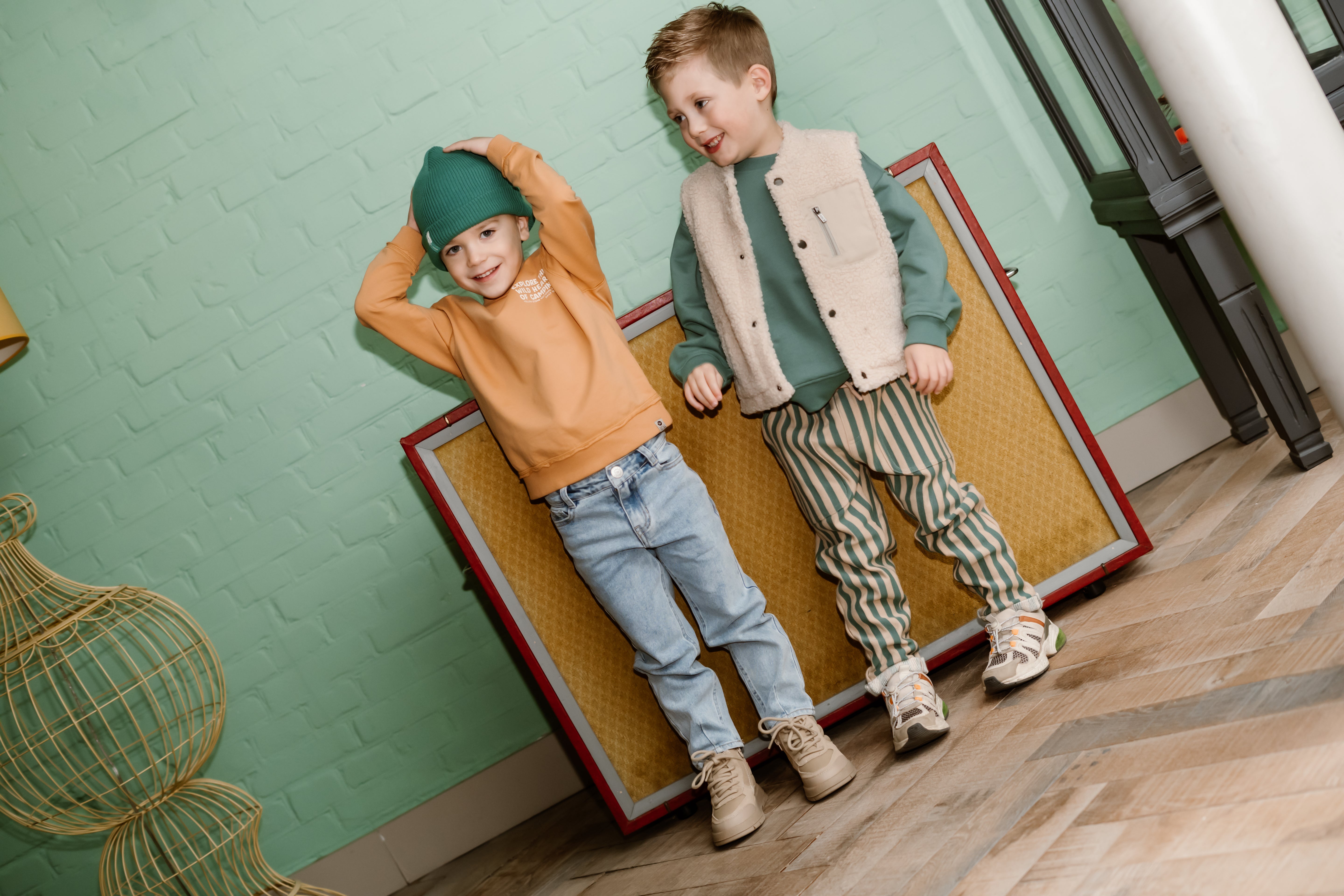 DAILY7 Jogpants Big Stripe - Blue sfeerfoto