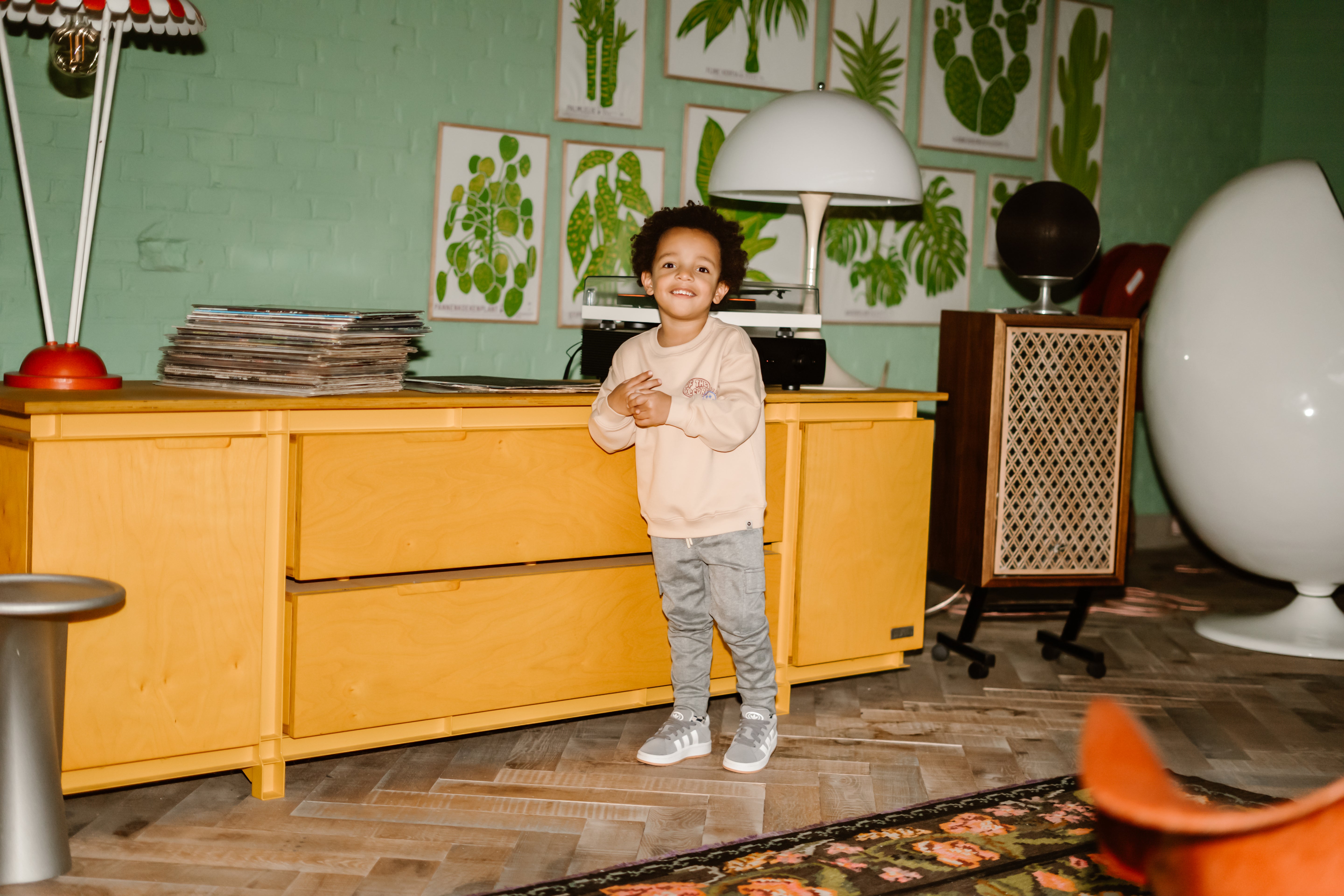 DAILY7 Stripe Cargo Pants - Grey sfeer