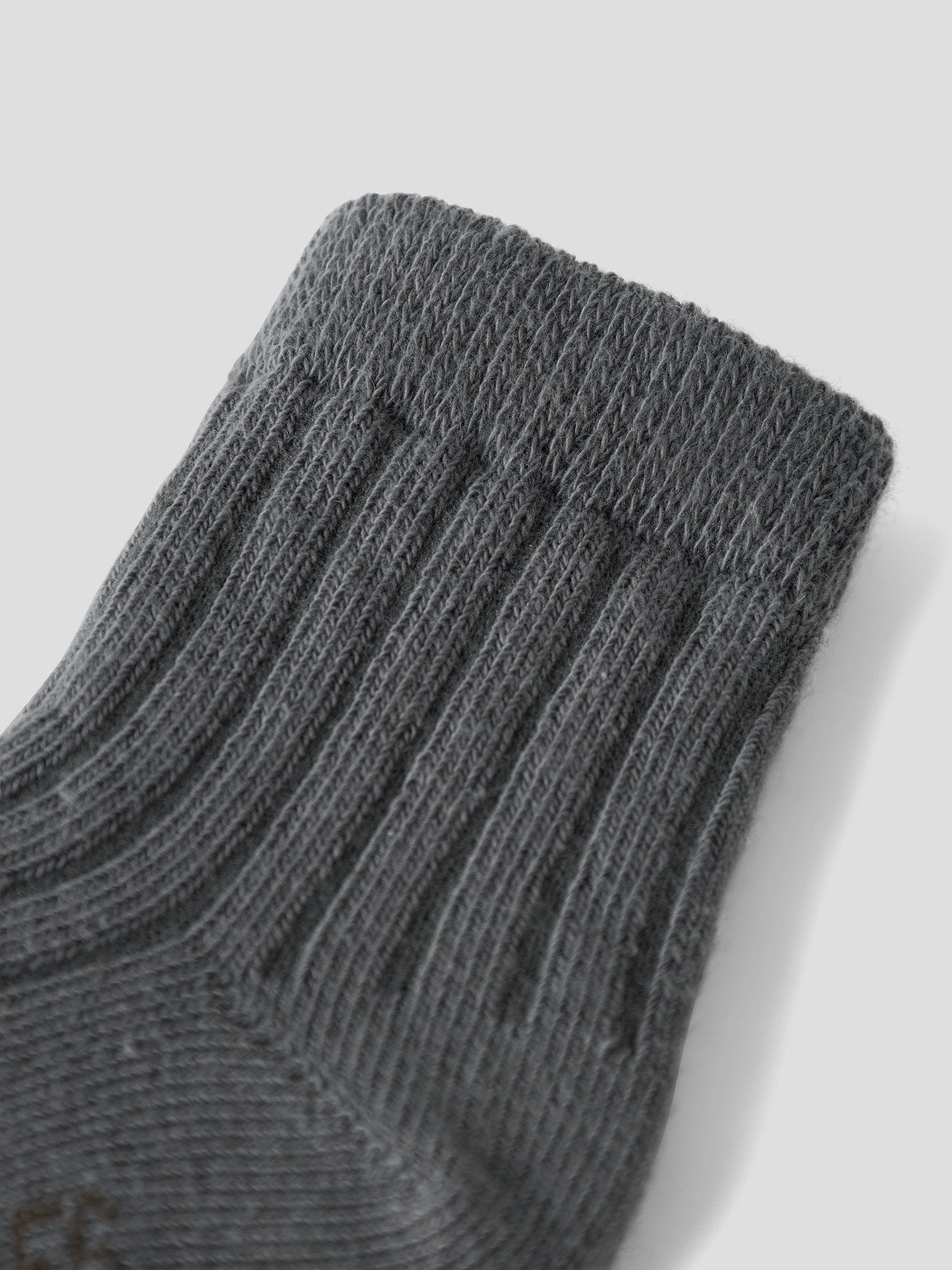 Lil' Atelier Sock - Poppy Seed detail