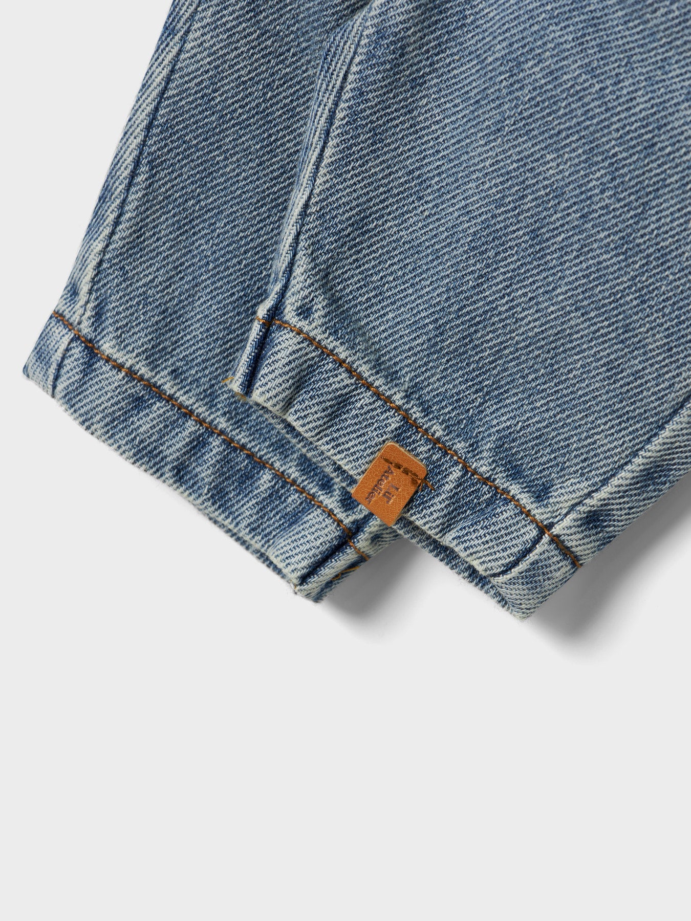 Lil' Atelier Tapered Jeans 4016-CJ detail