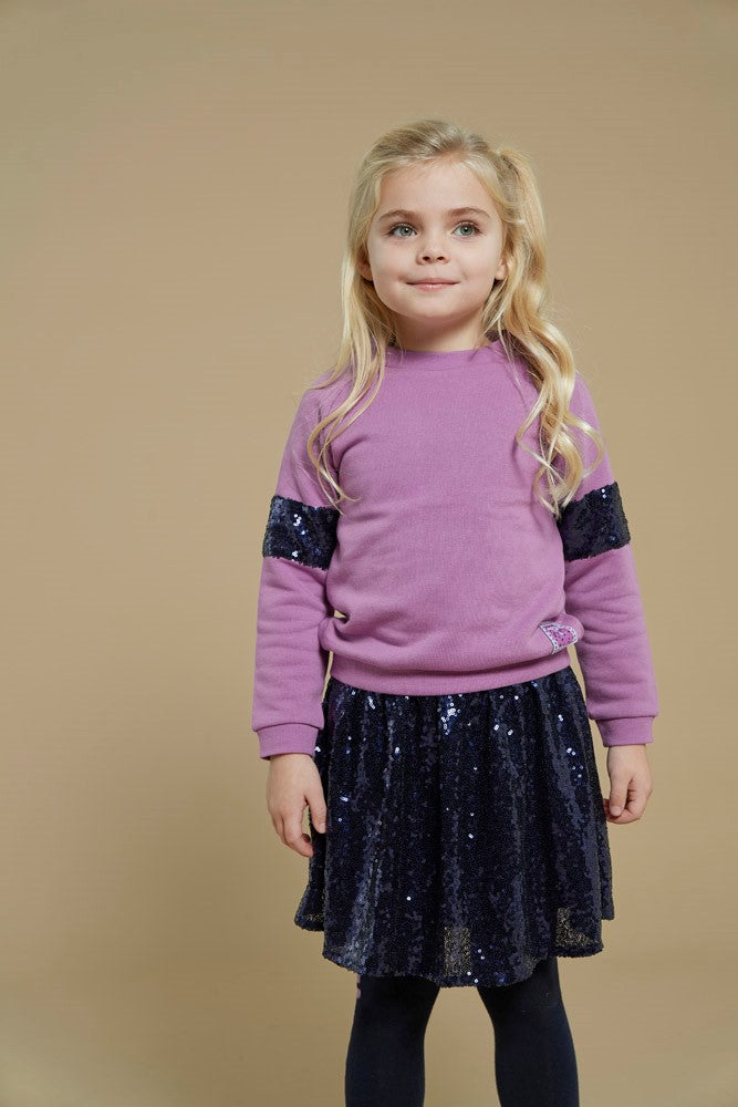 Jubel Sweater - Wild Soul in Violet, met sprankelende sequins van 100% polyester, onderdeel van de Wintercollectie 2025 Sfeerfoto Sweater Aan