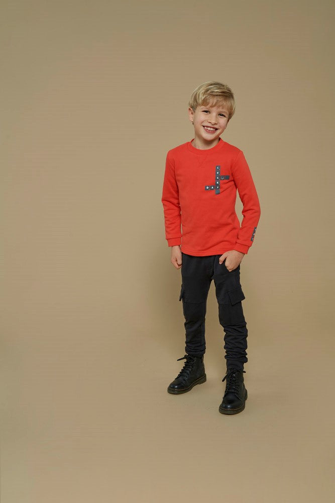 Sturdy Longsleeve - Couch Club Sfeerfoto Longsleeve Aan