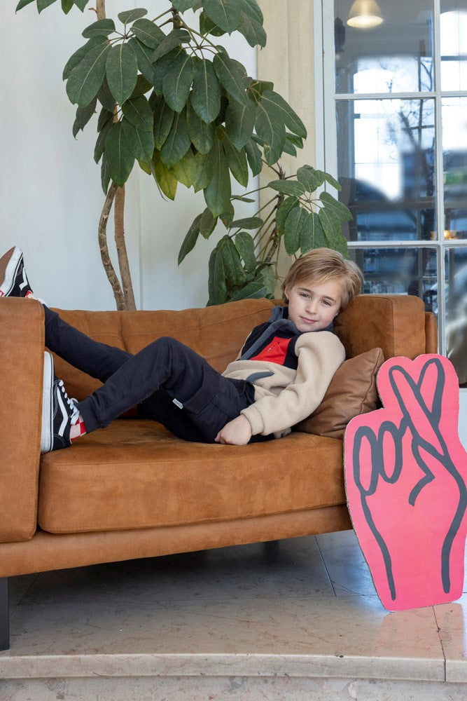 Sturdy Broek - Couch Club Sfeerfoto Broek Aan
