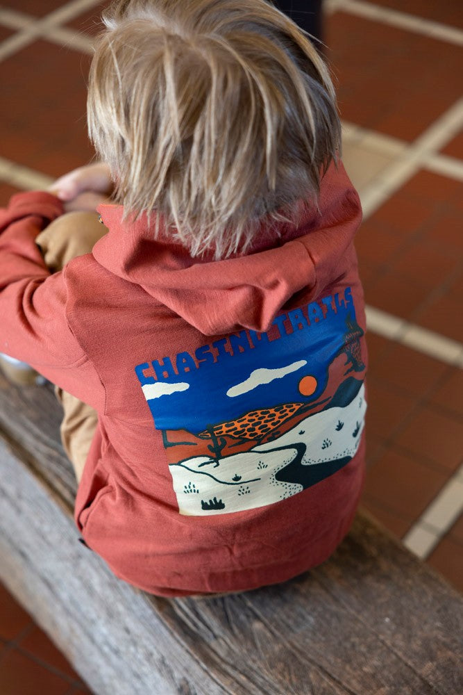Sturdy Sweatvest met Capuchon - Chasing Trails Sfeerfoto Vest Aan