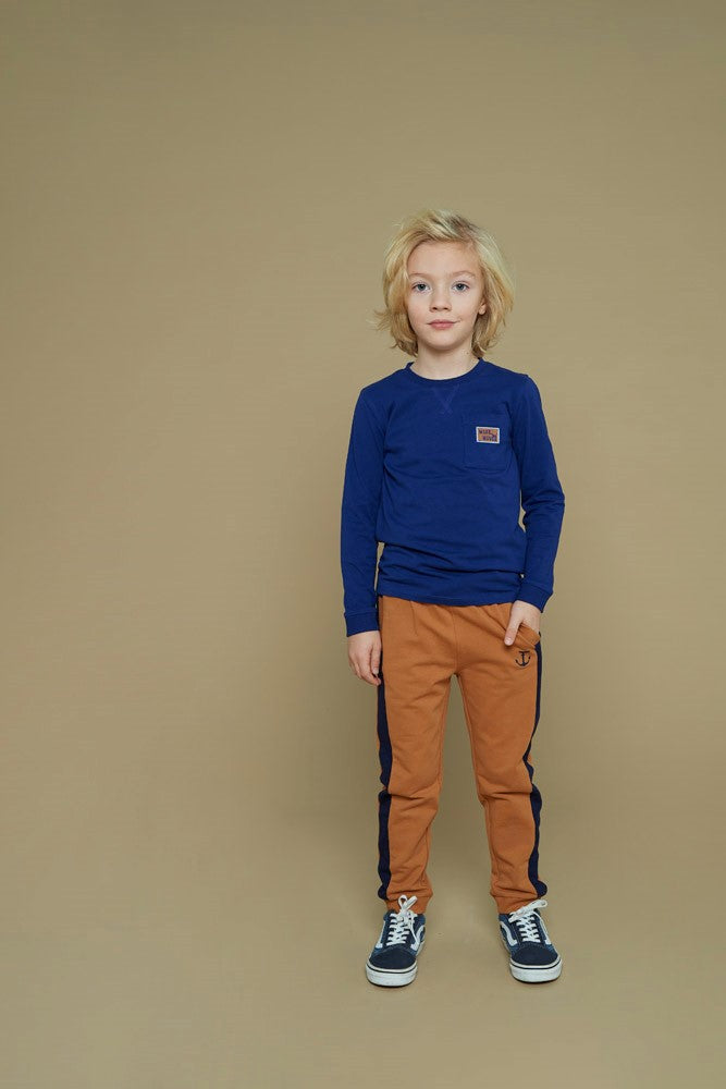 Sturdy Longsleeve - Waves And Whales Sfeerfoto Longsleeve Aan