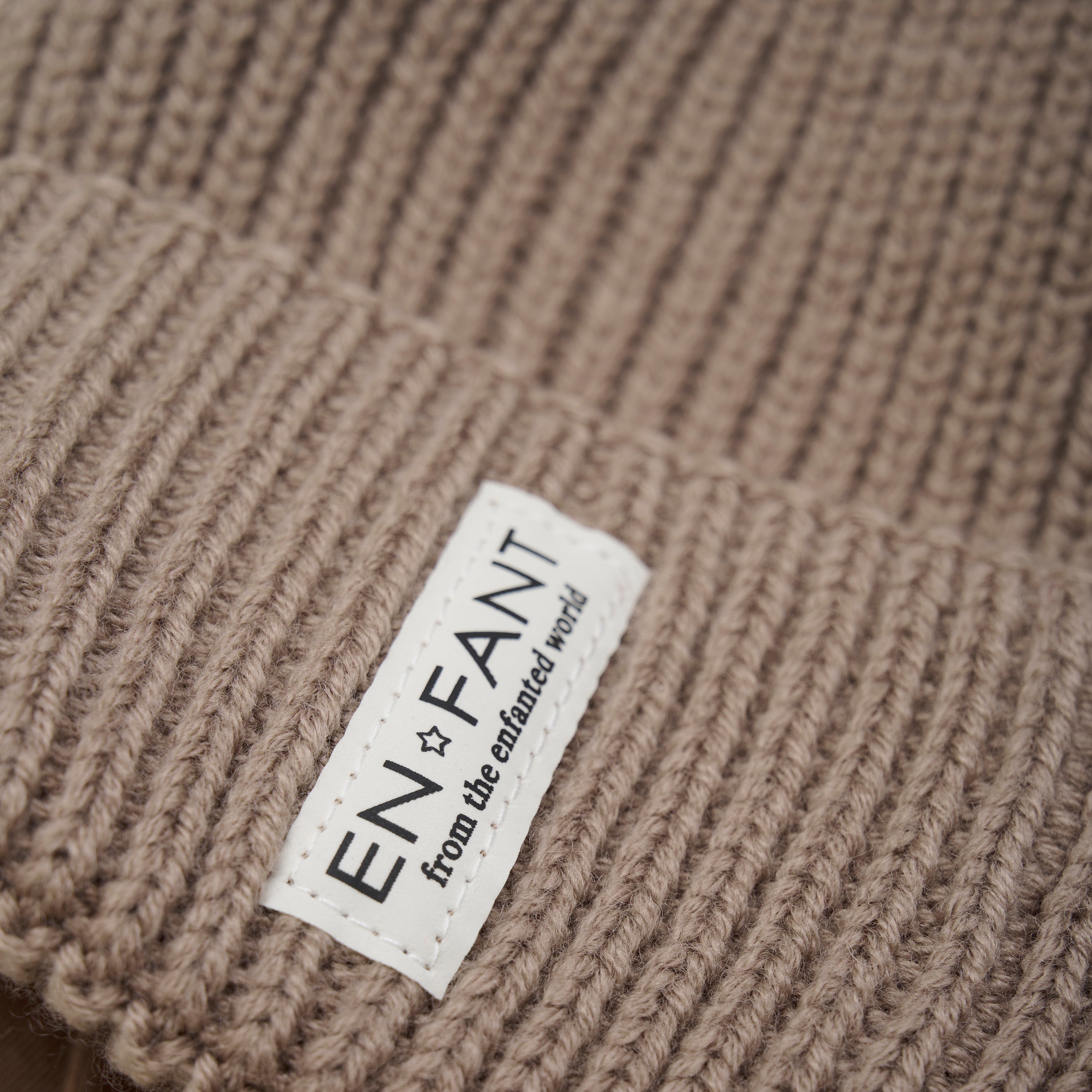  En Fant Beanie W. Lining W. Jersey Lining - Fungi Detailfoto