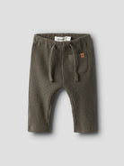 Lil' Atelier Man Loose Pant - Sea Turtle voorzijde