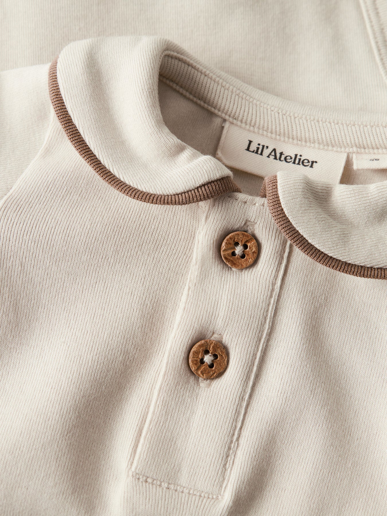 Lil' Atelier Lio LS Slim Body - Turtledove detail